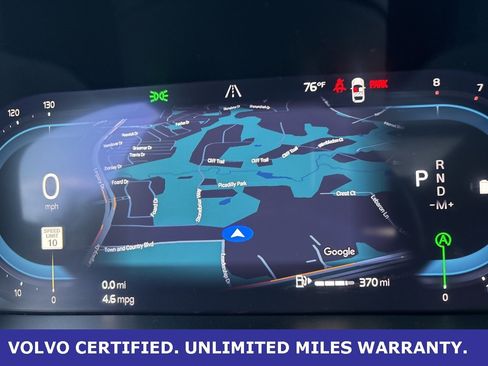 Certified 2025 Volvo XC40 B5 Core image 25