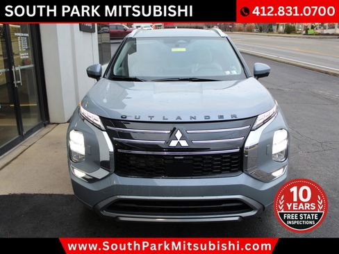New 2026 Mitsubishi Outlander SEL image 4