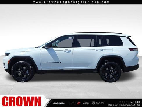 New 2025 Jeep Grand Cherokee L Limited w/ Black Appearance Package image 2