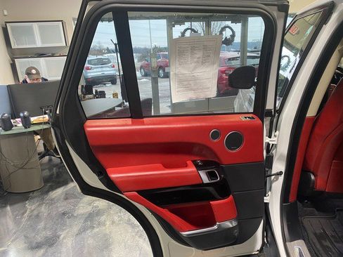 Used 2013 Land Rover Range Rover Autobiography image 12