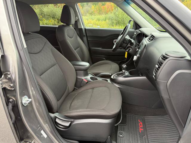 Used 2018 Kia Soul w/ Convenience Package FWD image 18