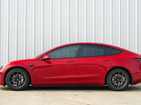 Used 2022 Tesla Model 3 image 9