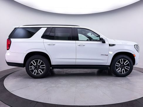 Used 2021 GMC Yukon AT4 w/ AT4 Premium Package AWD/4WD image 45
