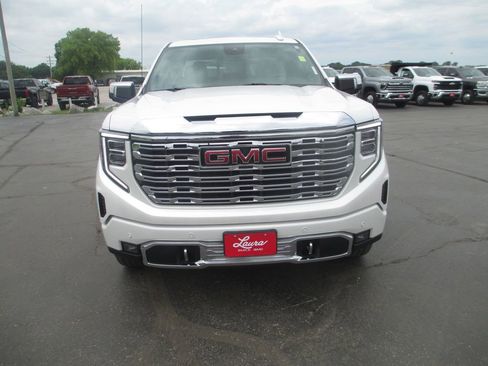 Used 2022 GMC Sierra 1500 Denali AWD/4WD image 11