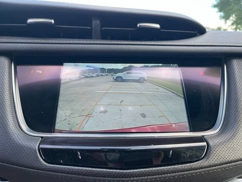 Used 2019 Cadillac XT5 FWD image 25