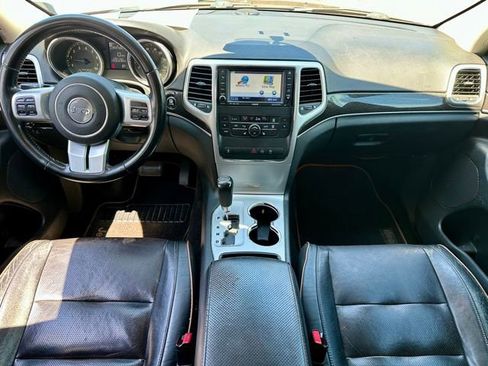 Used 2011 Jeep Grand Cherokee 70th Anniversary AWD/4WD image 18