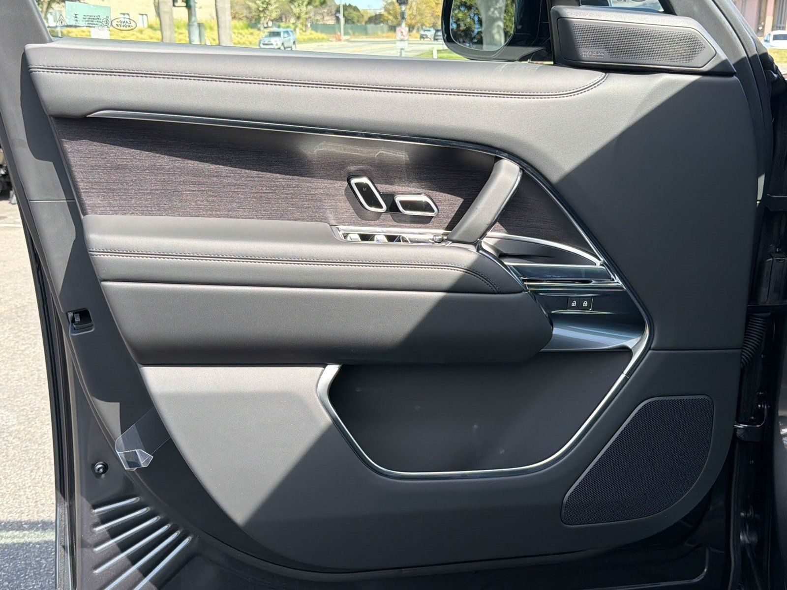 New 2026 Land Rover Range Rover SE AWD/4WD image 14
