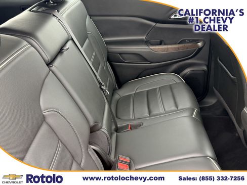 Used 2023 GMC Acadia Denali AWD/4WD image 10