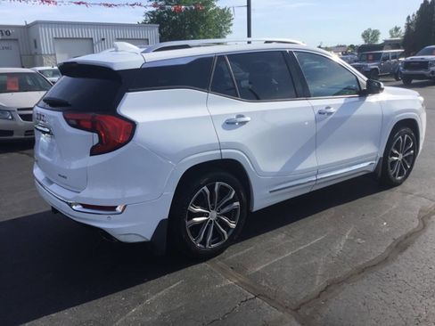 Used 2019 GMC Terrain Denali w/ GMC Pro Grade Package AWD/4WD image 5