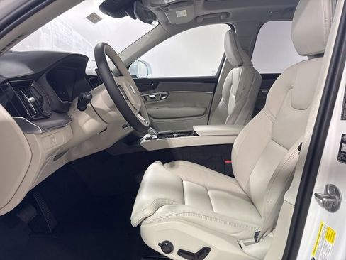 New 2026 Volvo XC90 B6 Ultra w/ Protection Package AWD/4WD image 19