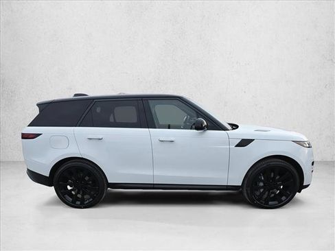 New 2026 Land Rover Range Rover Sport SE image 4