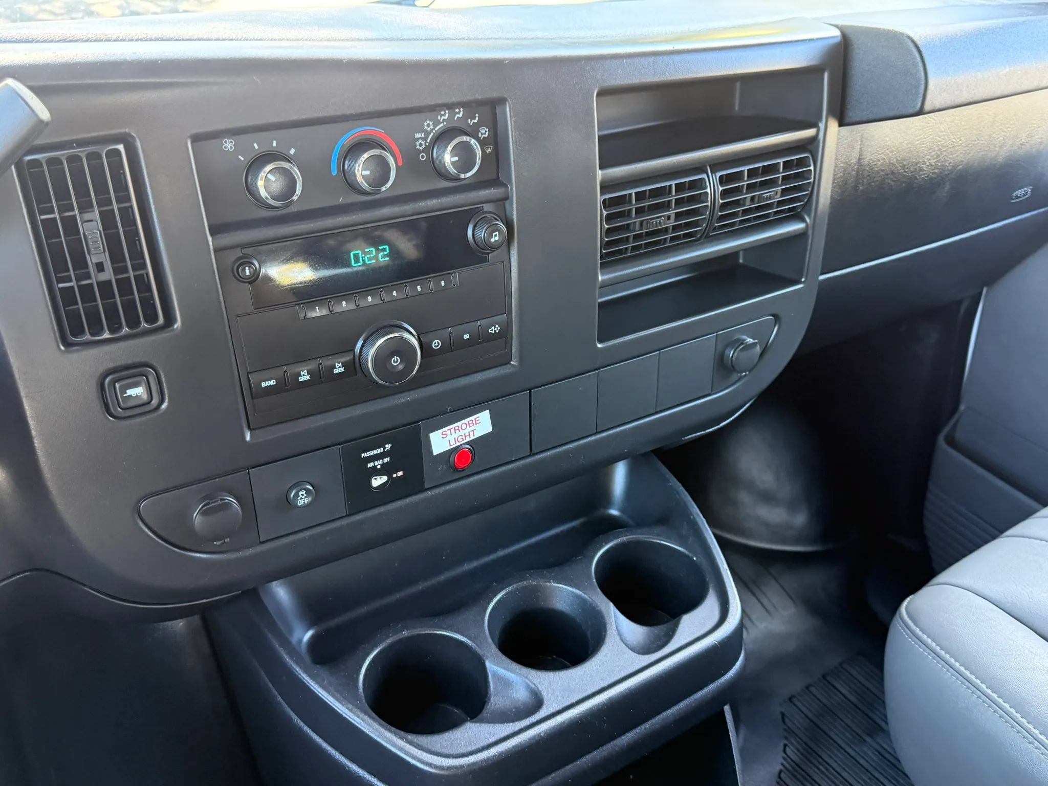 Used 2012 Chevrolet Express 2500 w/ Cold Climate Package RWD image 17