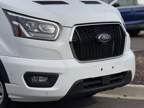 Used 2023 Ford Transit 350 XLT image 3