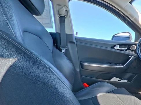 Used 2019 Kia Stinger Premium image 29