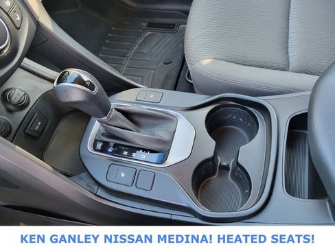 Used 2016 Hyundai Santa Fe SE w/ Cargo Package image 27