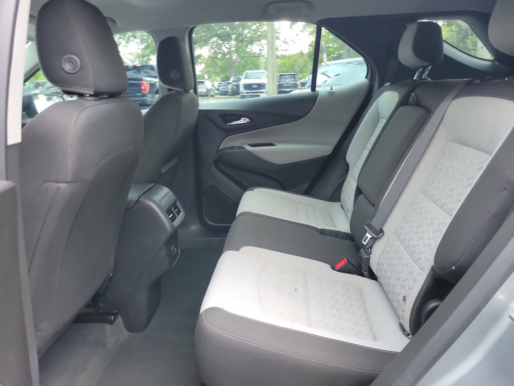 Used 2023 Chevrolet Equinox LS FWD image 7