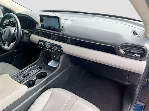 Used 2025 Honda Pilot Touring image 31