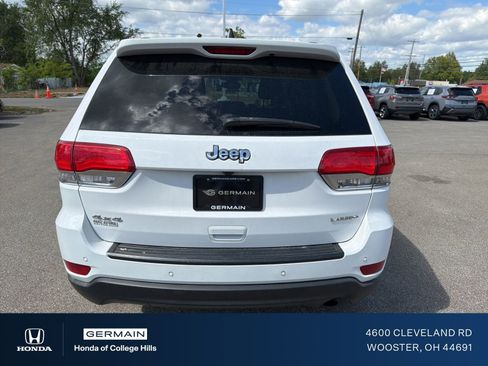 Used 2018 Jeep Grand Cherokee Laredo AWD/4WD image 2