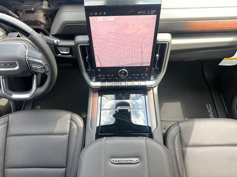 New 2026 GMC Yukon Denali w/ Advanced Technology Package AWD/4WD image 22