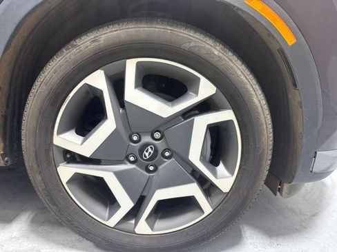 Used 2024 Hyundai Palisade SEL w/ Premium Package FWD image 4