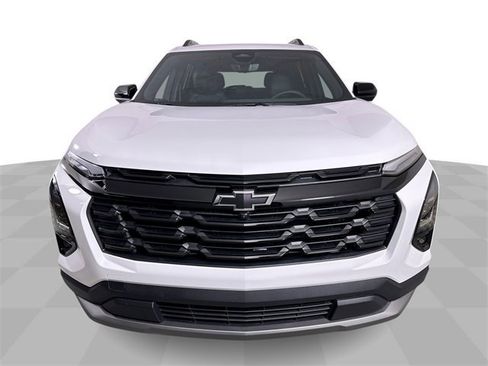 New 2026 Chevrolet Equinox LT w/ Convenience Package II image 3