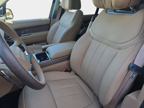 New 2026 Land Rover Range Rover Long Wheelbase Autobiography image 11