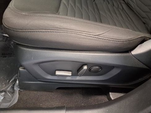 Used 2020 Ford Explorer XLT w/ Class III Trailer Tow Package image 22