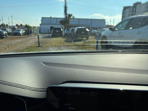 Used 2025 Volkswagen Jetta Sport image 18