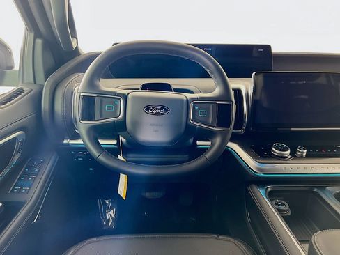 New 2026 Ford Expedition Max Platinum w/ Stealth Performance Package AWD/4WD image 29
