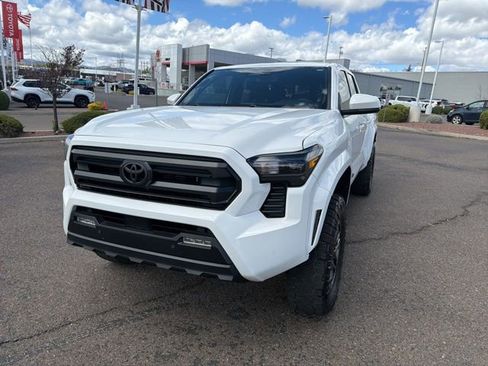 Used 2024 Toyota Tacoma SR5 image 5