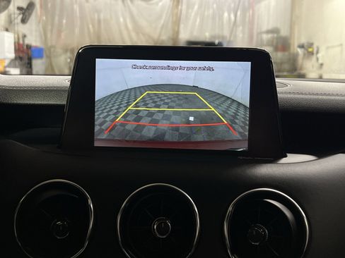 Used 2018 Kia Stinger GT2 image 19