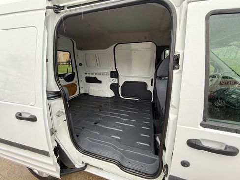 Used 2013 Ford Transit Connect XLT image 32