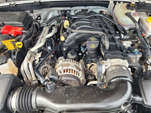 Used 2024 Jeep Wrangler Unlimited Rubicon image 24