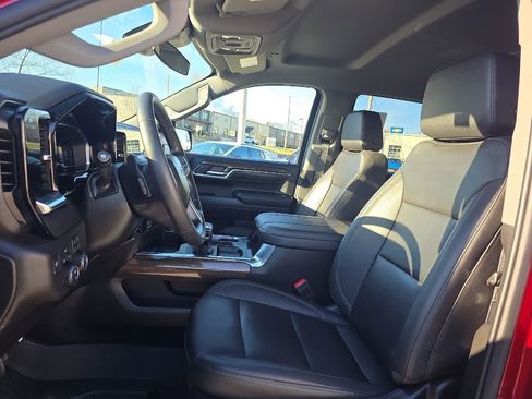 Used 2024 Chevrolet Silverado 1500 RST w/ Convenience Package II image 21