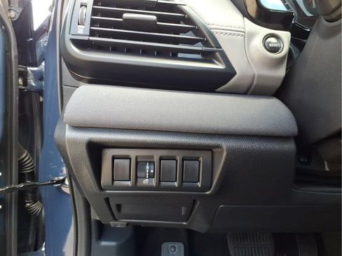Used 2024 Subaru Outback Premium AWD/4WD image 14