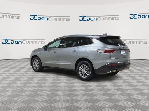 Used 2023 Buick Enclave Essence FWD image 6