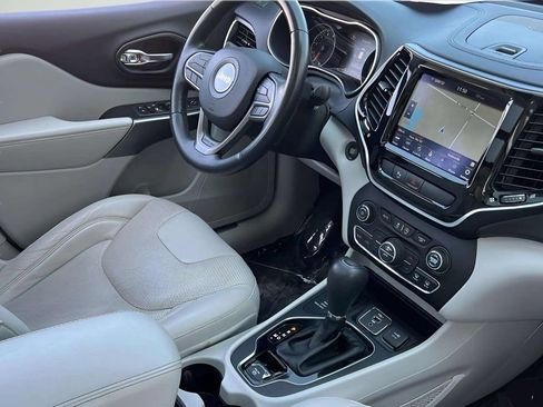 Used 2020 Jeep Cherokee Limited AWD/4WD image 6