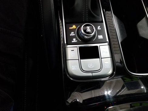 Used 2022 Kia Telluride SX w/ SX Prestige Package AWD/4WD image 8
