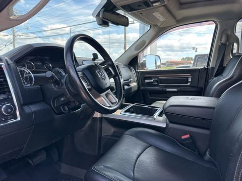 Used 2014 RAM 3500 Laramie w/ Convenience Group AWD/4WD image 30