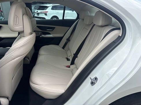 Used 2024 Mercedes-Benz E 350 4MATIC Sedan image 14