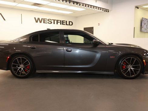 Used 2016 Dodge Charger R/T Scat Pack w/ Technology Group image 8