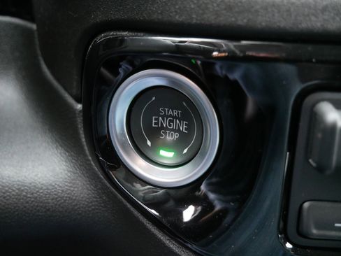 Certified 2025 Chevrolet Silverado 3500 LTZ w/ LTZ Convenience Package image 30