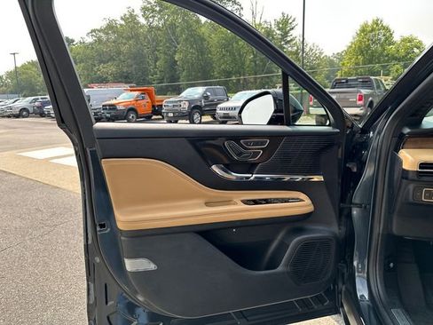 Used 2022 Lincoln Corsair Reserve w/ Elements Package image 22