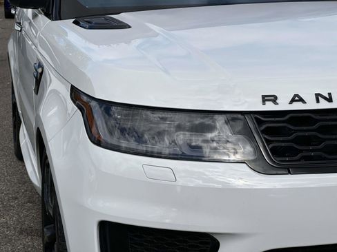 Used 2021 Land Rover Range Rover Sport HST image 9