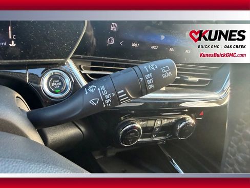 Used 2024 Chevrolet Trax ACTIV w/ Sunroof Package image 15