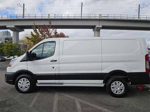 Used 2024 Ford Transit 250 Low Roof w/ Exterior Upgrade Package image 5