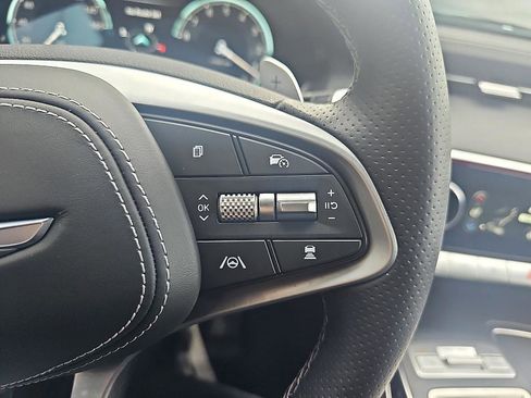 Used 2025 Genesis GV70 3.5T Sport w/ Sport Prestige Package image 25