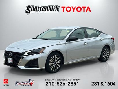Used 2025 Nissan Altima 2.5 SV