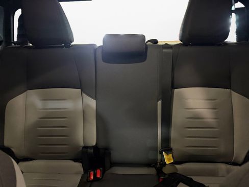 Used 2024 Toyota Tacoma TRD Off-Road image 15