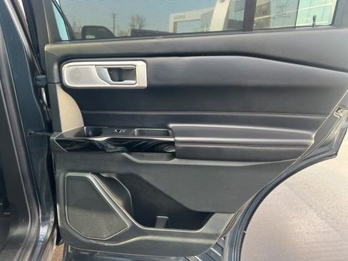 Certified 2022 Ford Explorer Platinum w/ Equipment Group 601A AWD/4WD image 13
